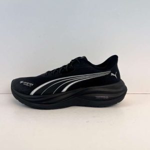 PUMA 5646233 svart